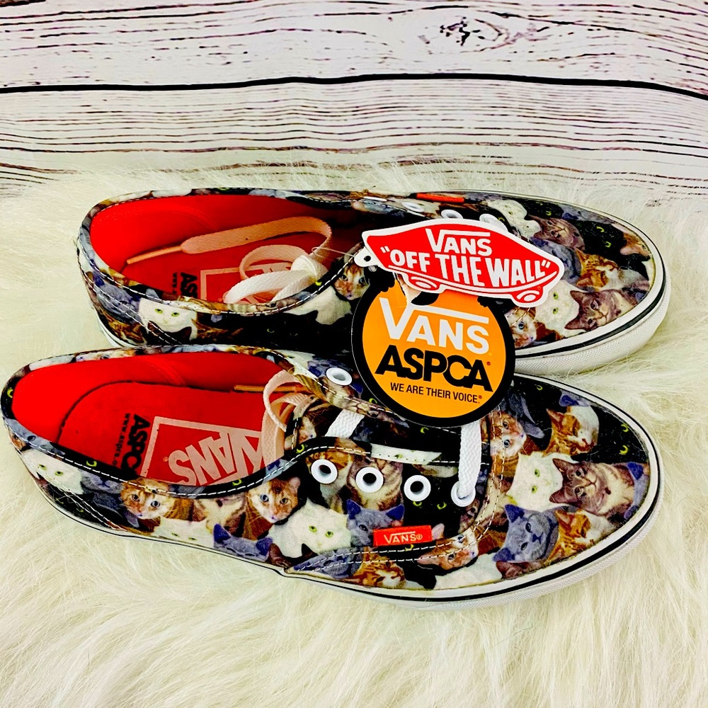 ASPCA CAT VANS WOMEN SIZE 7.5 BRAND NEW!